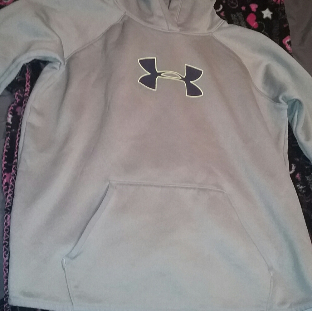Underarmour hoodie